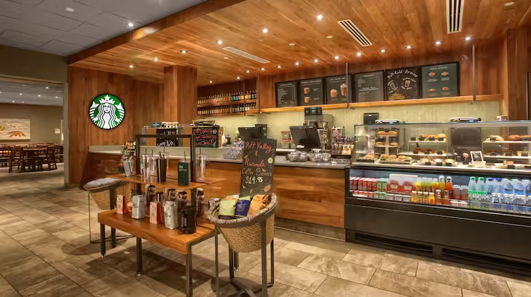 DoubleTree by Hilton Hotel at the Entrance to Universal Orlando